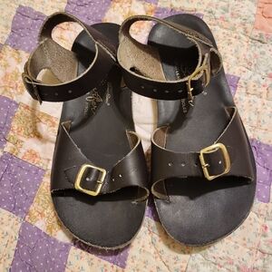 Leather Sun san salt water sandals/Sandals by hoy ,girls 11